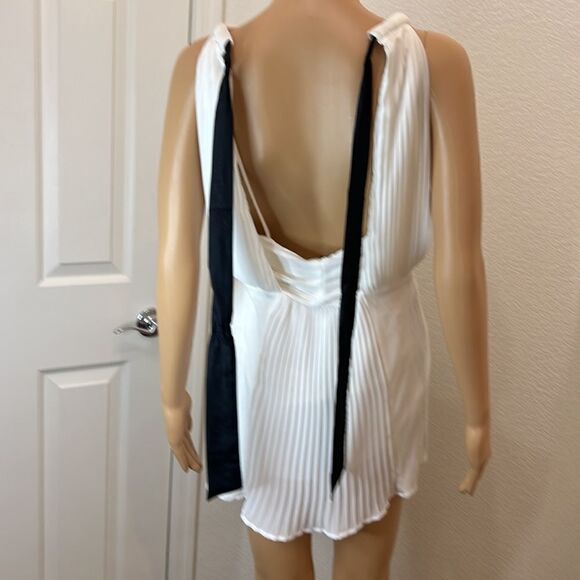 MM Couture By Miss Me Top Cream Ivory Off White Pleated  Black Neck Tie Back - Picture 8 of 11
